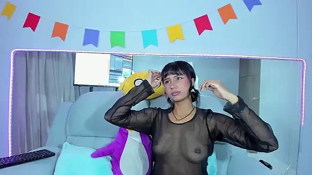 Freechat Lola_Purple on StripChat