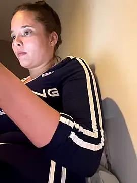 Avatar of LollyLove_