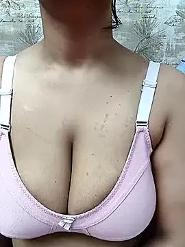 Avatar of lovelyruhi