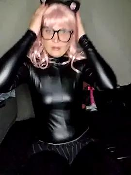 LunaXshade — L dildo in pussy