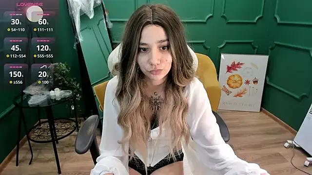 StripChat Lunel_kitten  is Freechat  Lunel_kitten — wink + air kiss