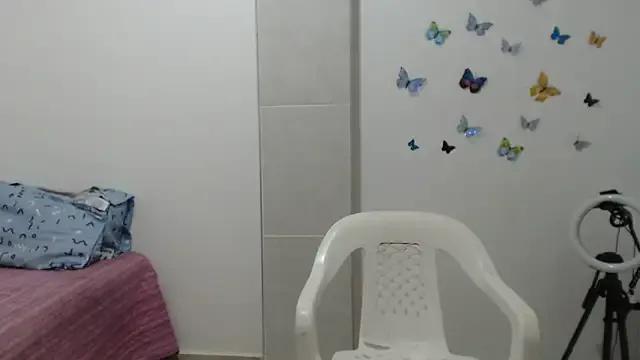 Freechat madonna101 on StripChat