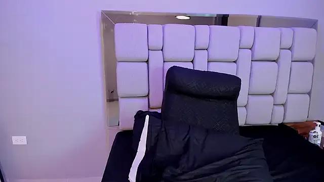 Freechat Mady_collins_ on StripChat