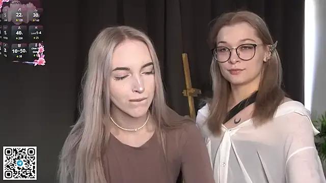 MaeEversley — Lick all the cum from the face