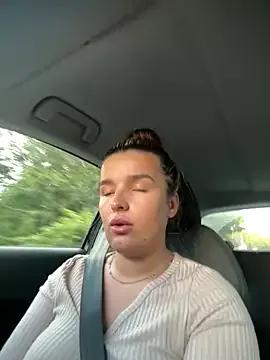 Freechat maisiesmithx on StripChat