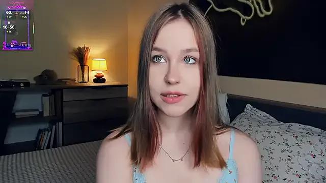 StripChat MaliaBourraine is Freechat MaliaBourraine — Oil + water on my tits