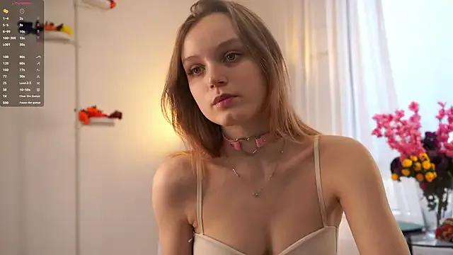 StripChat MandaReh  is Freechat  MandaReh — Saliva on my boobs + slaps