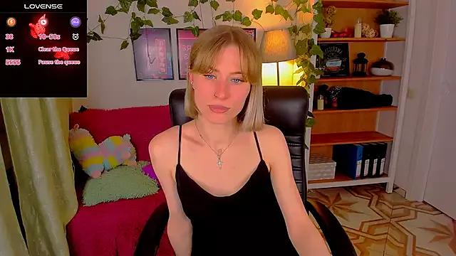 MaraCooperrr on StripChat 