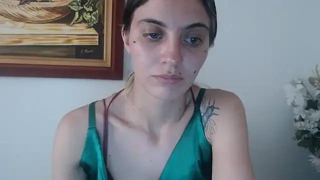 Freechat mariecam420 on StripChat