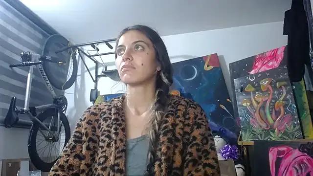 Freechat mariecam420 on StripChat