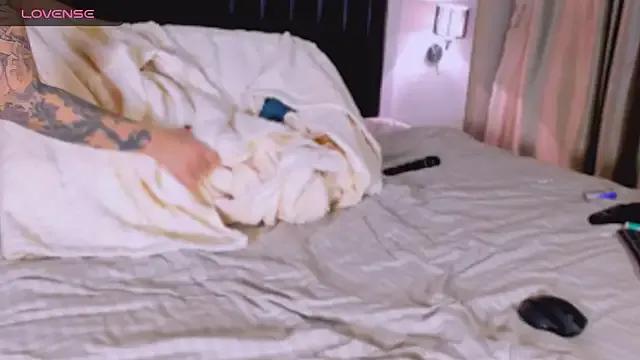 StripChat marrenaa  is Freechat  marrenaa — fuck pussy with dildo