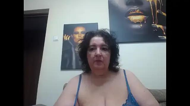 Freechat maturekorine on StripChat