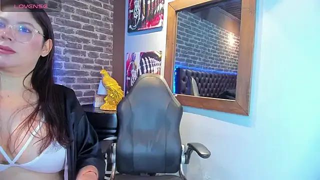 Freechat Meli28_ on StripChat