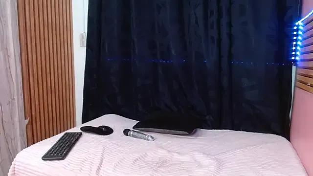 Freechat Melii_idalgo on StripChat