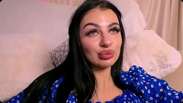 MelissaRayee — Pussy close up and spread