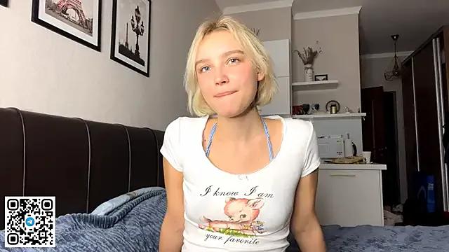 StripChat MelodyImam  is Freechat  MelodyImam — Lick my plump lips closely
