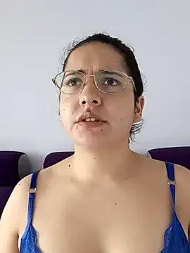 Freechat MiaLaurenzz on StripChat