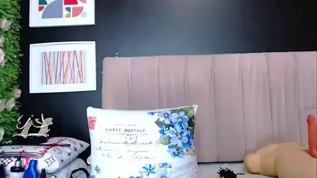 Michelle_busty — Masturbation of tits with your semen