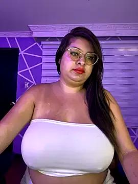 MiiaaJoness on StripChat 