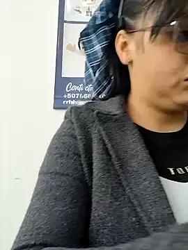 MILA__06 — Playing with my pussy 