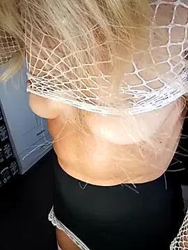 Mila_Lovi — All in oil