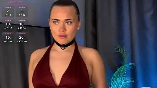 StripChat MilaRaven  is Freechat  MilaRaven — show boobs
