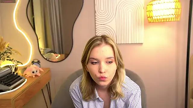 Mini_Ashley on StripChat 