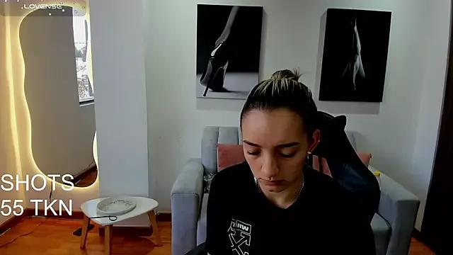 Miss_Annye on StripChat 