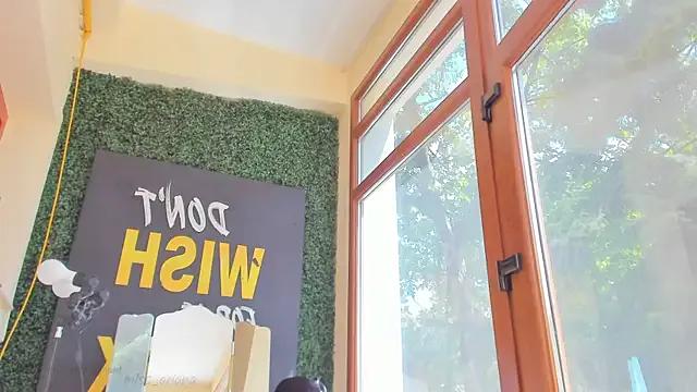 Avatar of Miss_Ariana_