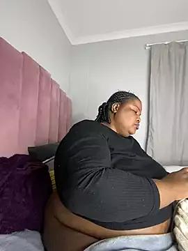 MissLola27 on StripChat 