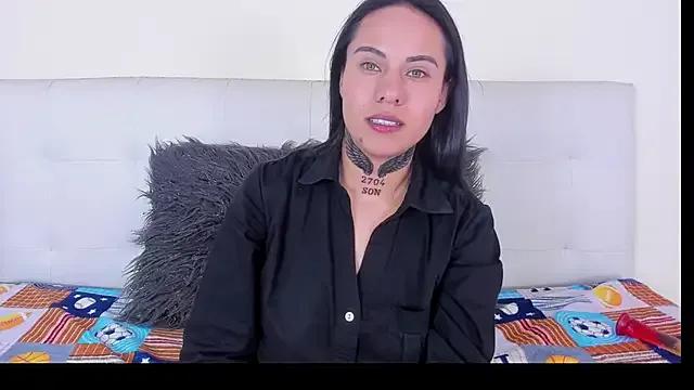 MissyJolie_ —  Show pussy + ontrol domi x 1 min