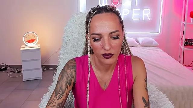 Avatar of MonicaMaxwel