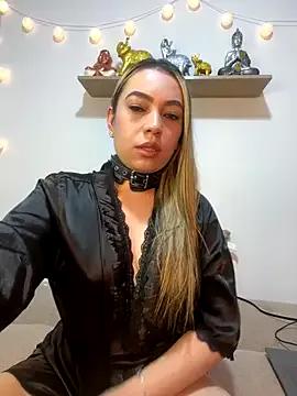 Freechat Moon_Blake on StripChat