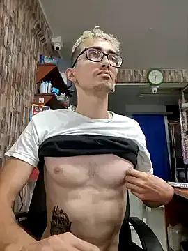 Freechat moorejhosua on StripChat