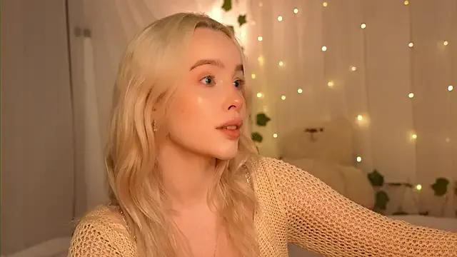 mother__of__dragons — take off panties