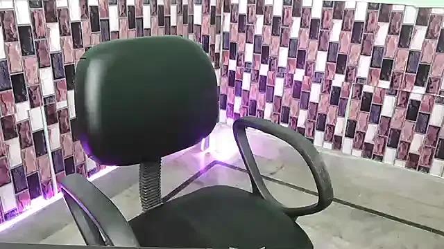 N-Natasha on StripChat 