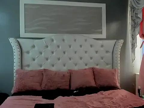 Freechat naomi_cooper__ on StripChat