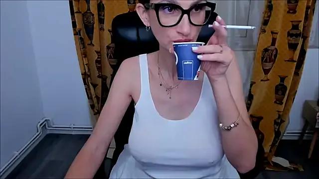 Avatar of NaughtyWifey1