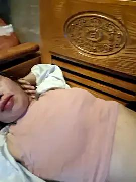 Freechat ngocngoc_cute on StripChat