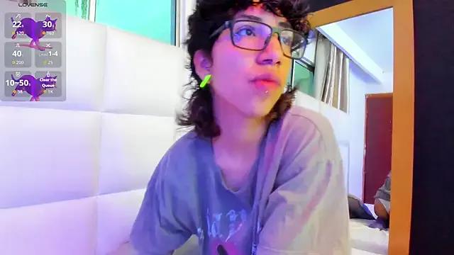 Freechat Nicky_six333 on StripChat