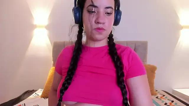 Freechat Nicol_Chang on StripChat