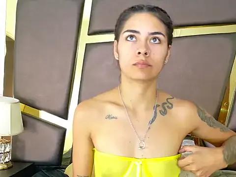 Freechat NicoleEsposito on StripChat
