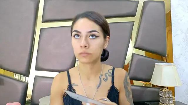 Freechat NicoleEsposito on StripChat