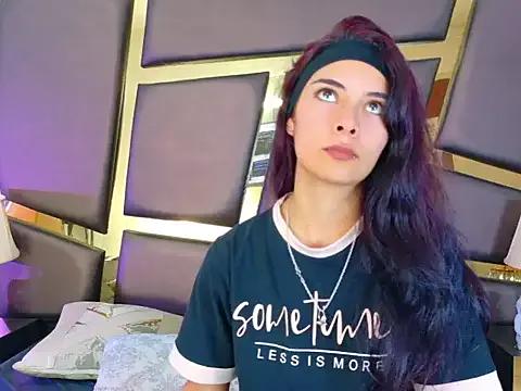 Freechat NicoleEsposito on StripChat