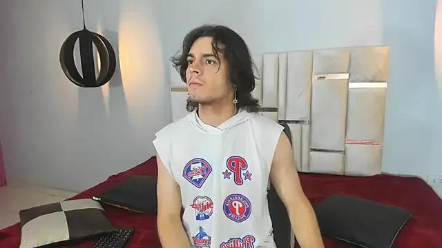 ParanoidTemptaion_ on StripChat 