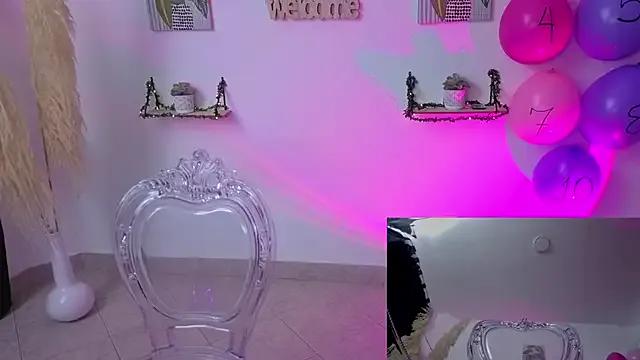 Freechat pequitasmedusa9 on StripChat