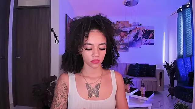 Avatar of pretty_pettite