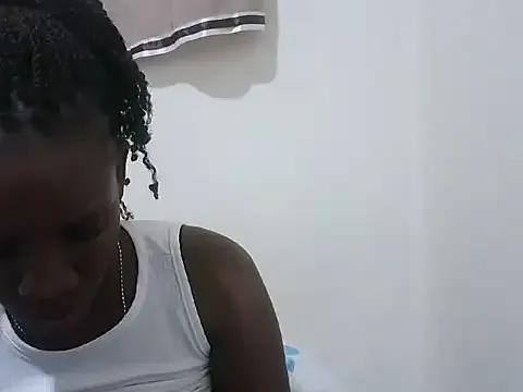 Freechat prettybeee on StripChat