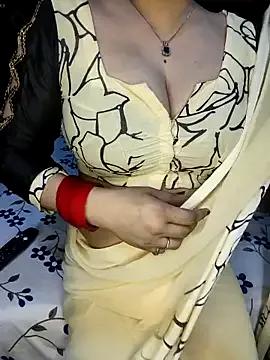 Freechat PRIYA_22 on StripChat