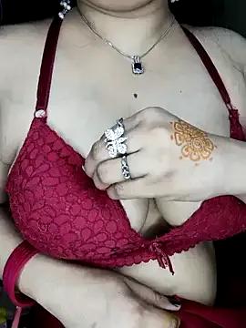 Freechat PRIYA_22 on StripChat